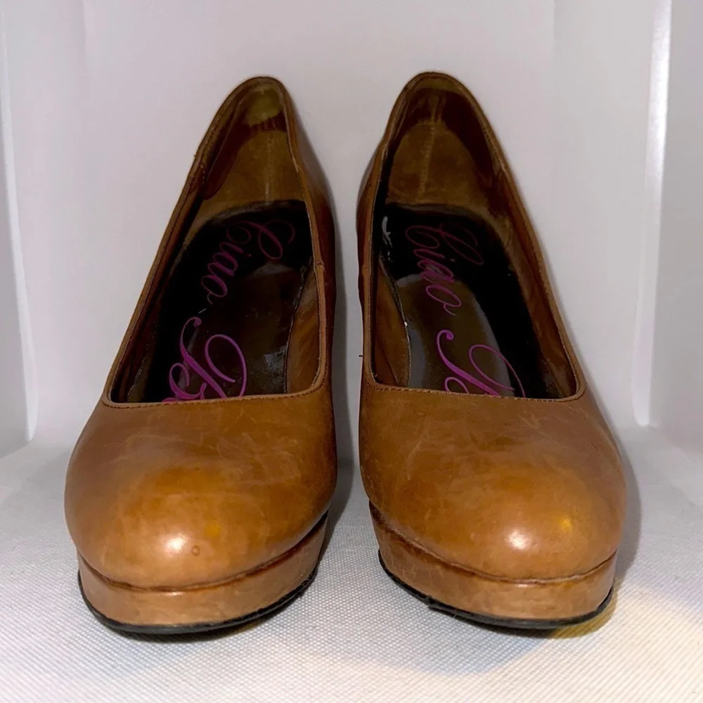 Ciao Bella Tan Leather Platform Heels Size 8.5 - EUC